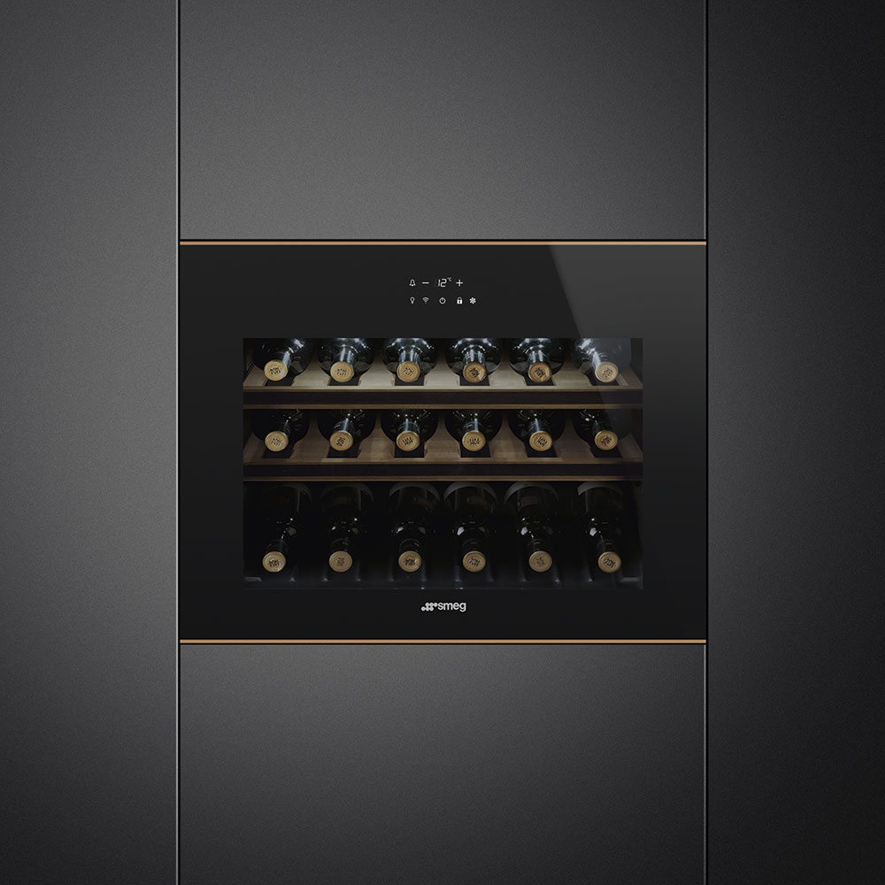 Купить Встраиваемый винный шкаф SMEG CVI618LWNR2 — Фото 2