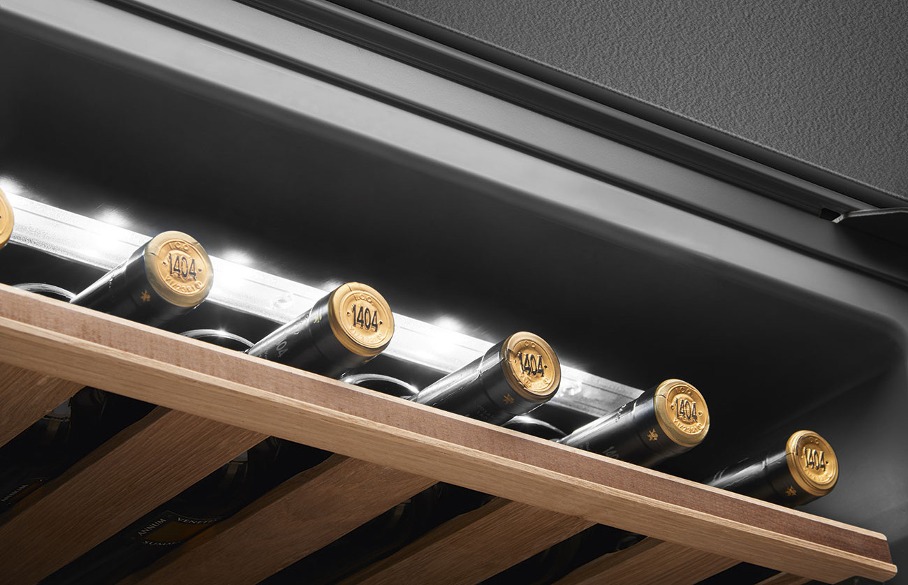 Купить Встраиваемый винный шкаф Smeg CVI621LWNR3 — Фото 4