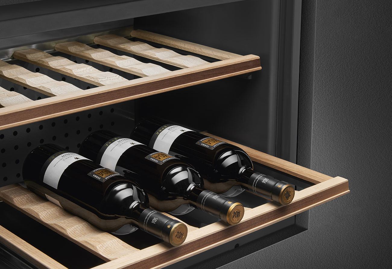 Купить Встраиваемый винный шкаф Smeg CVI621LWNX3 — Фото 2