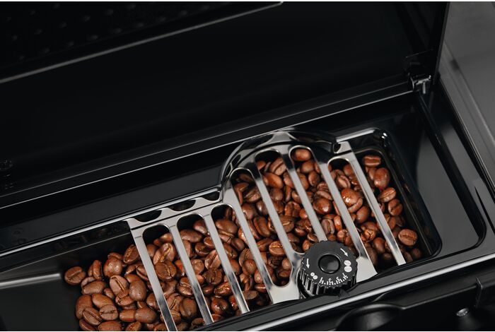 Купить Встраиваемая кофемашина Electrolux KBC65T — Фото 2