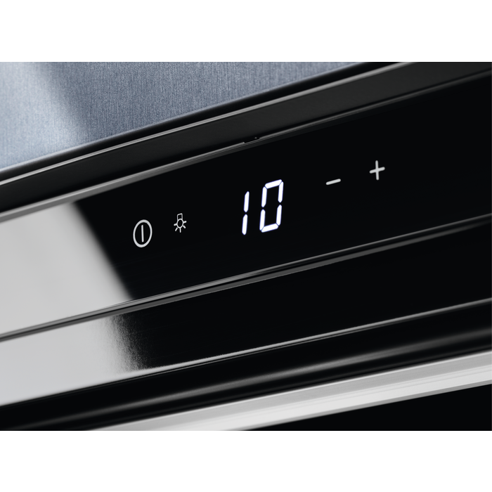 Купить Встраиваемый винный шкаф Electrolux KBW5T — Фото 3