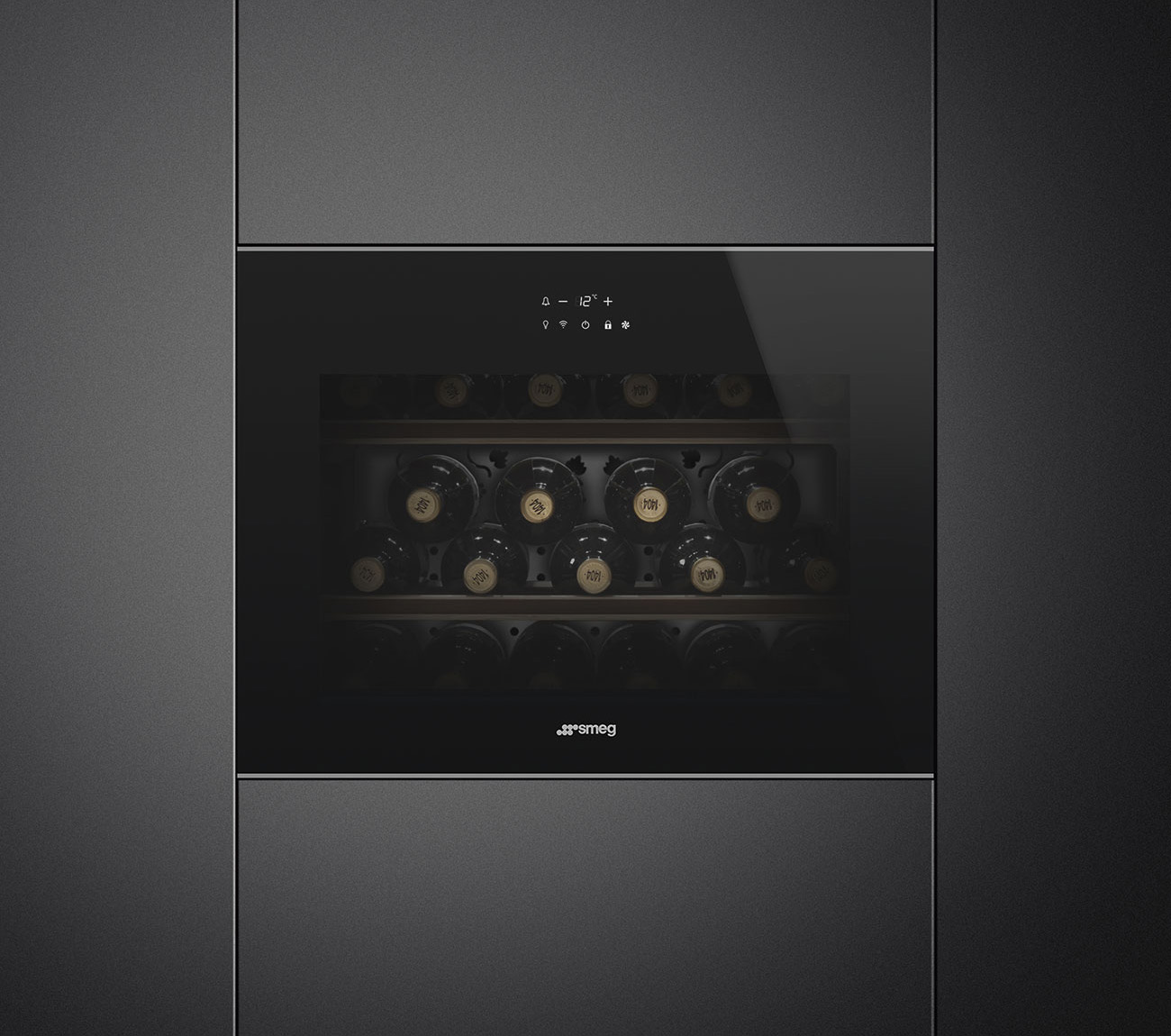 Купить Встраиваемый винный шкаф Smeg CVI621LWNX3 — Фото 5