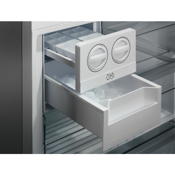 Купить Двухкамерный холодильник Electrolux RNT7MF46X2 — Фото 6