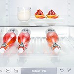 liebherr-feature-bottleboard2.jpg liebherr-feature-bottleboard2.jpg