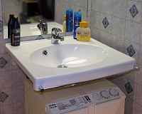 EUROSOBA Aquanova c отверстием с релингом